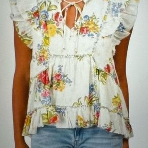 ♥️ Love the Label Helena Floral Ruffle Blouse - size Large ♥️